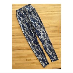 High Waisted Leggings